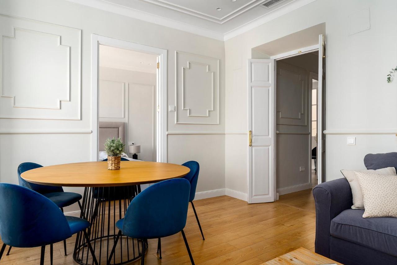 Apartamento Plaza De La Merced 4 Habitaciones Малага Екстер'єр фото