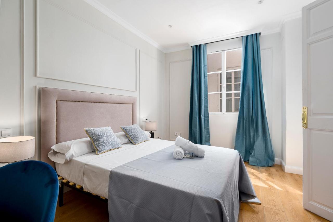 Apartamento Plaza De La Merced 4 Habitaciones Малага Екстер'єр фото