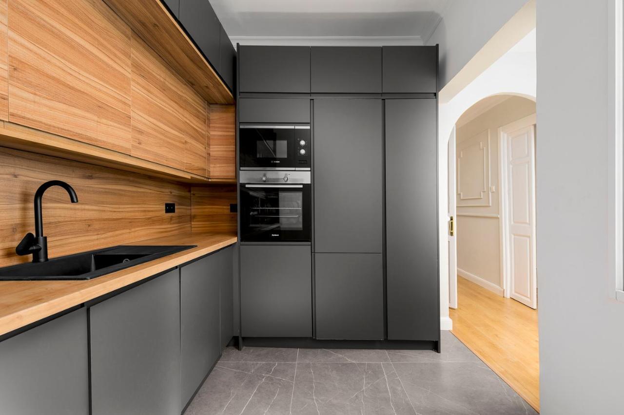 Apartamento Plaza De La Merced 4 Habitaciones Малага Екстер'єр фото