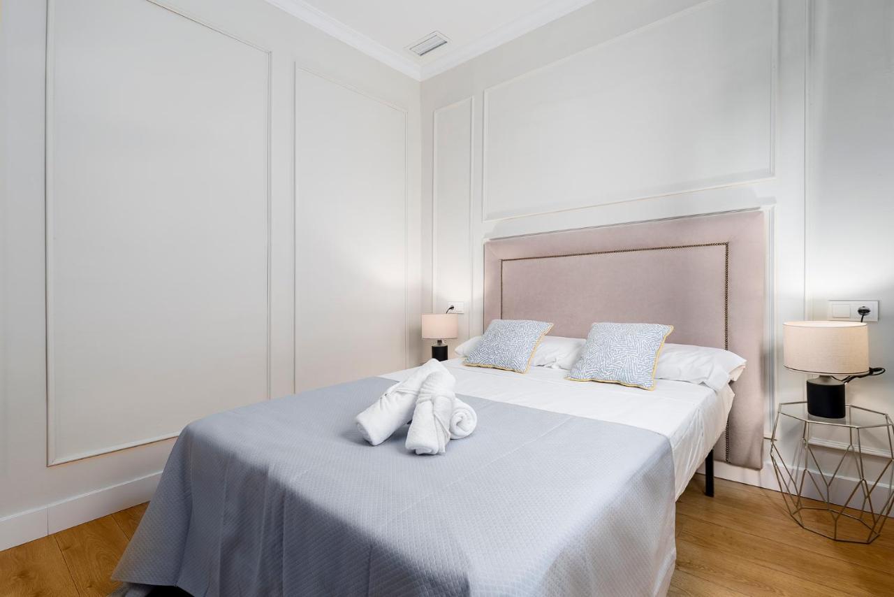 Apartamento Plaza De La Merced 4 Habitaciones Малага Екстер'єр фото